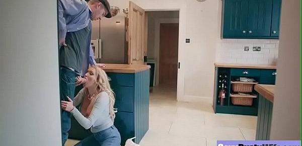  Sex Tape With Busty Naughty Housewife (Amber Jayne) clip-03